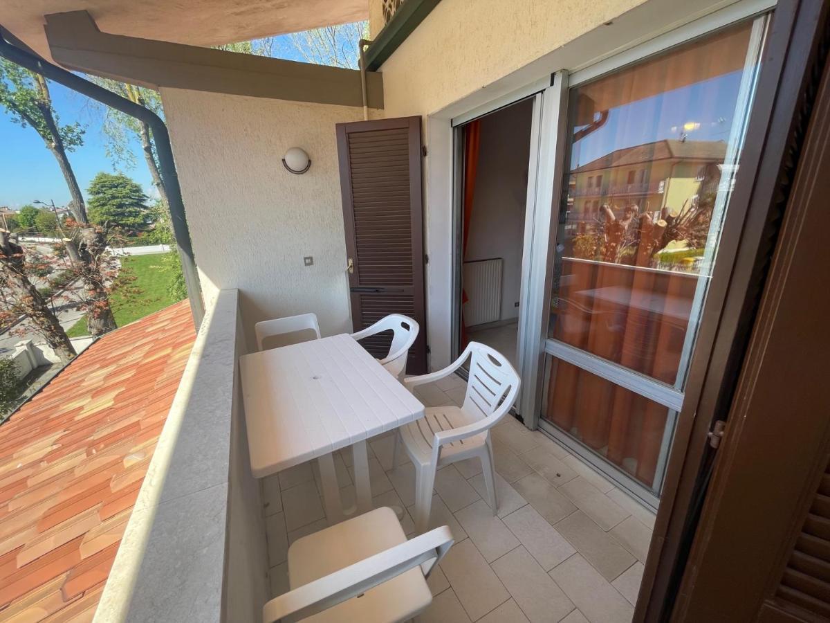 Apartment Vega Bilocale Con Piscina E Terrazza *